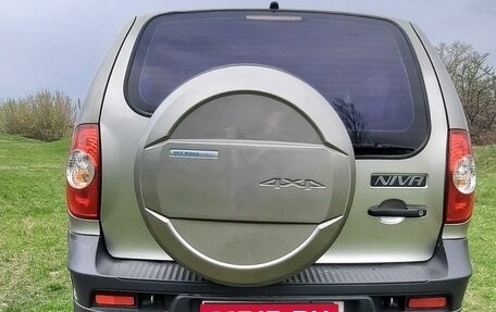 Chevrolet Niva I рестайлинг, 2012 год, 655 000 рублей, 6 фотография