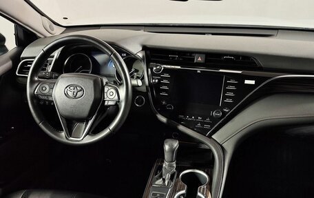 Toyota Camry, 2020 год, 2 840 000 рублей, 19 фотография