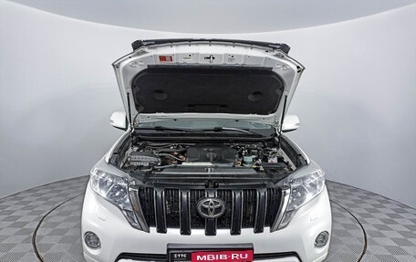 Toyota Land Cruiser Prado 150 рестайлинг 2, 2015 год, 3 488 000 рублей, 9 фотография