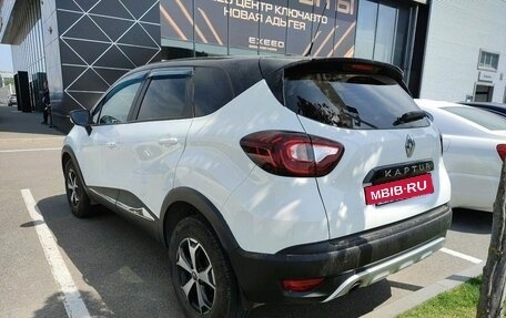 Renault Kaptur I рестайлинг, 2018 год, 1 565 000 рублей, 4 фотография