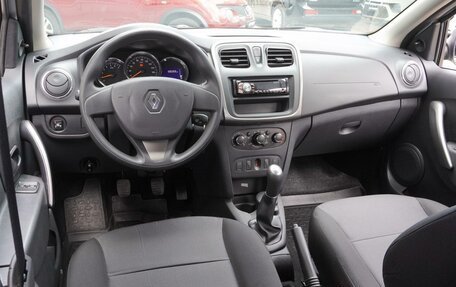 Renault Logan II, 2015 год, 899 000 рублей, 6 фотография