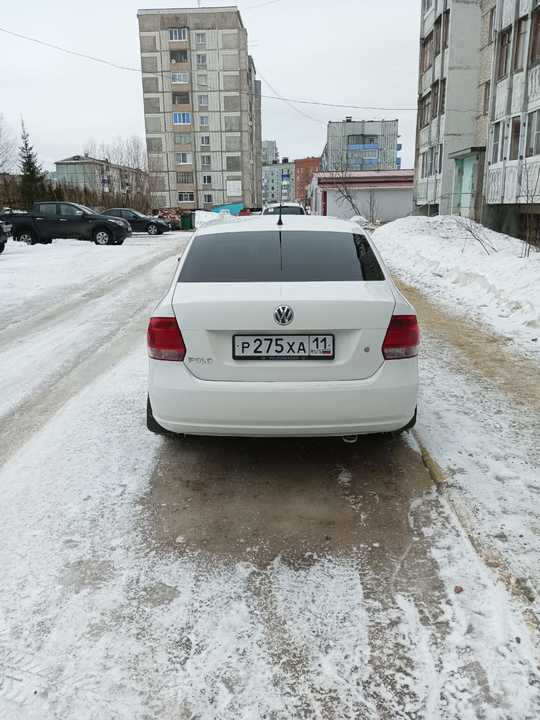 Volkswagen Polo V, 2012 год, 1 000 000 рублей, 3 фотография