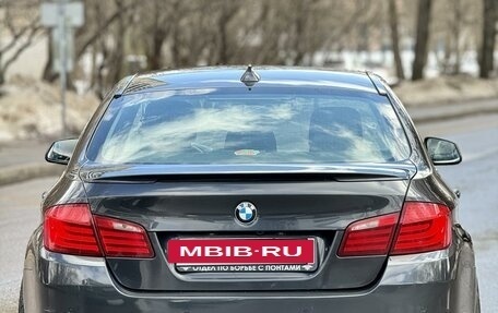 BMW 5 серия, 2012 год, 1 350 000 рублей, 2 фотография