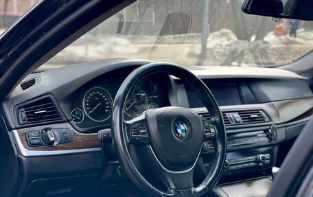 BMW 5 серия, 2012 год, 1 350 000 рублей, 15 фотография