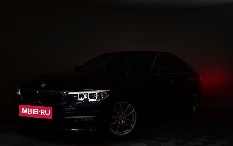 BMW 5 серия, 2018 год, 3 349 000 рублей, 2 фотография