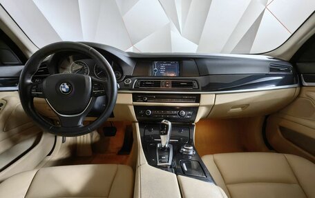 BMW 5 серия, 2011 год, 1 595 000 рублей, 14 фотография