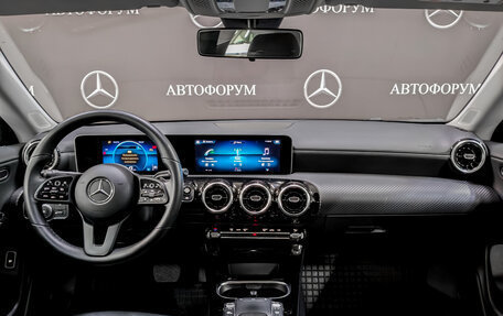 Mercedes-Benz CLA, 2020 год, 2 645 000 рублей, 14 фотография