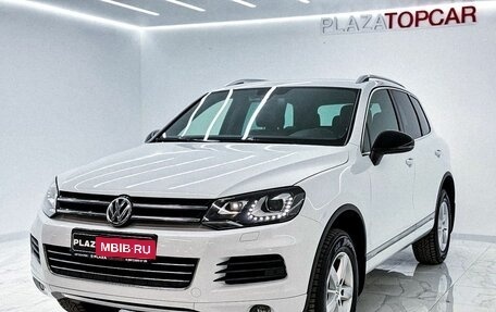 Volkswagen Touareg III, 2012 год, 2 499 000 рублей, 3 фотография