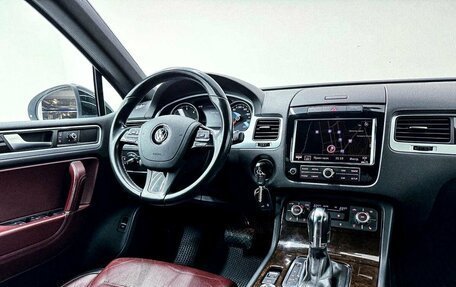 Volkswagen Touareg III, 2012 год, 2 499 000 рублей, 23 фотография
