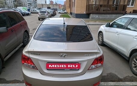 Hyundai Solaris II рестайлинг, 2011 год, 850 000 рублей, 15 фотография