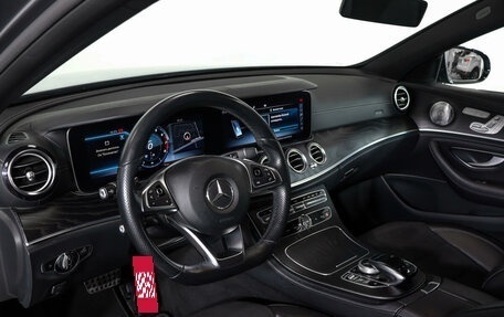 Mercedes-Benz E-Класс, 2017 год, 4 197 000 рублей, 20 фотография