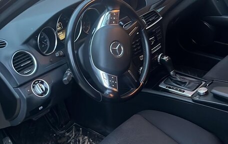 Mercedes-Benz C-Класс, 2011 год, 1 700 000 рублей, 6 фотография