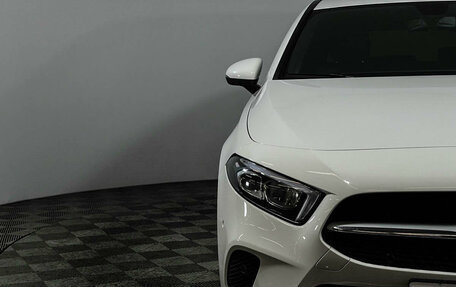 Mercedes-Benz A-Класс, 2018 год, 2 799 000 рублей, 15 фотография