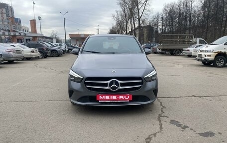 Mercedes-Benz B-Класс, 2019 год, 1 720 000 рублей, 3 фотография