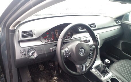 Volkswagen Passat B7, 2011 год, 1 080 000 рублей, 7 фотография