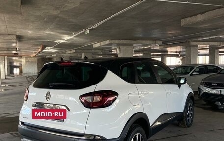Renault Kaptur I рестайлинг, 2018 год, 1 585 000 рублей, 3 фотография