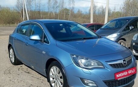 Opel Astra J, 2010 год, 950 000 рублей, 3 фотография