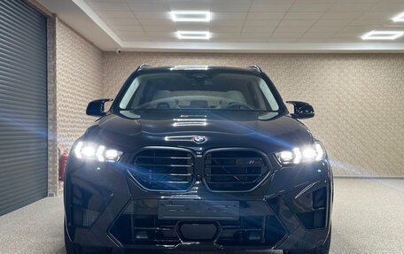 BMW X5 M, 2024 год, 21 000 000 рублей, 2 фотография