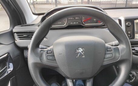 Peugeot 208 II, 2013 год, 925 000 рублей, 10 фотография