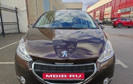 Peugeot 208 II, 2013 год, 925 000 рублей, 3 фотография