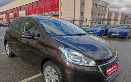 Peugeot 208 II, 2013 год, 925 000 рублей, 5 фотография