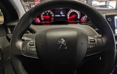 Peugeot 208 II, 2013 год, 925 000 рублей, 32 фотография