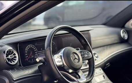 Mercedes-Benz E-Класс, 2019 год, 3 550 000 рублей, 14 фотография