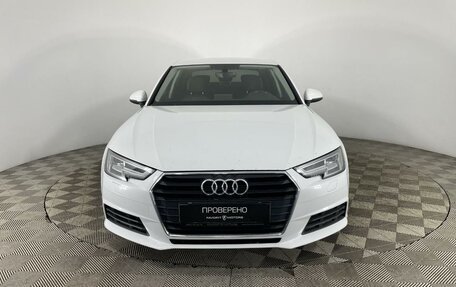 Audi A4, 2018 год, 2 000 000 рублей, 2 фотография