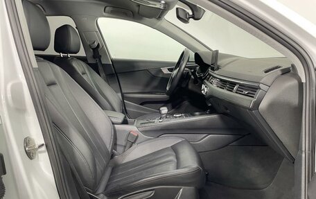 Audi A4, 2018 год, 2 000 000 рублей, 13 фотография