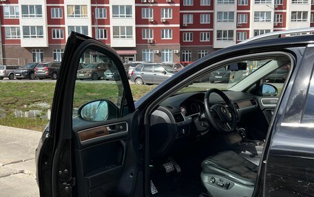Volkswagen Touareg III, 2011 год, 2 095 000 рублей, 7 фотография