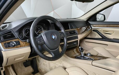 BMW 5 серия, 2010 год, 1 535 000 рублей, 14 фотография