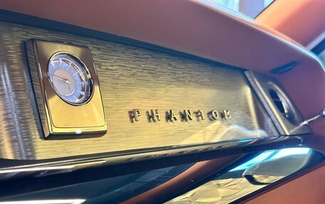 Rolls-Royce Phantom VIII, 2017 год, 58 200 000 рублей, 16 фотография