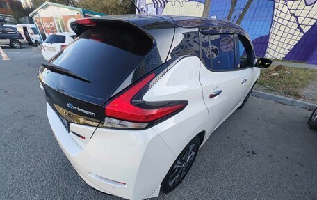 Nissan Leaf II, 2017 год, 1 690 000 рублей, 9 фотография