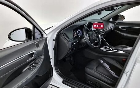 Hyundai Sonata VIII, 2021 год, 2 200 000 рублей, 11 фотография