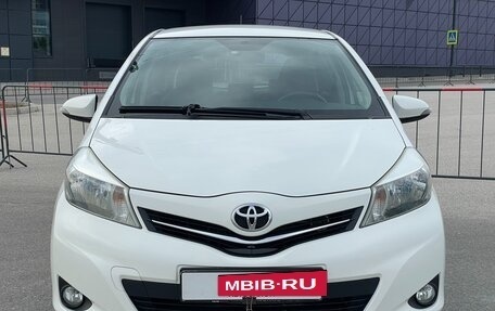 Toyota Yaris III рестайлинг, 2012 год, 1 297 000 рублей, 5 фотография