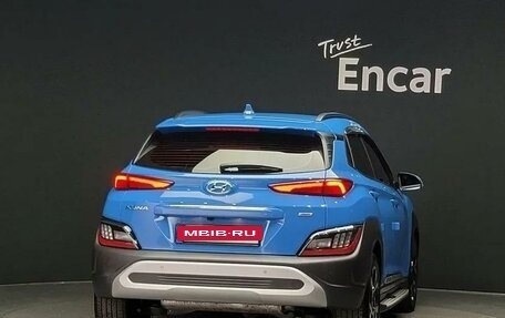 Hyundai Kona I, 2021 год, 1 800 000 рублей, 4 фотография
