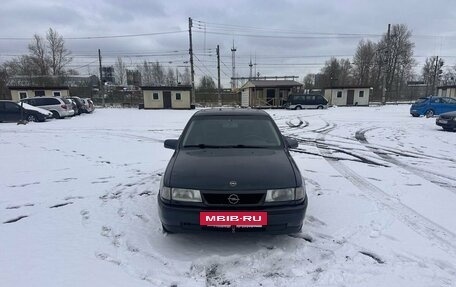 Opel Vectra A, 1995 год, 149 700 рублей, 3 фотография