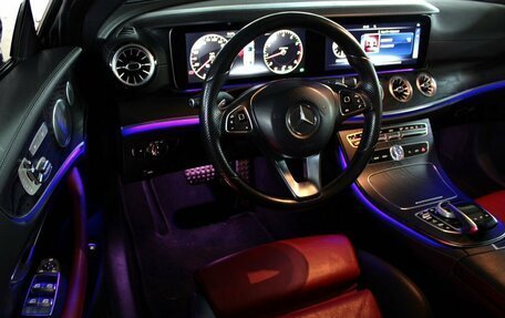 Mercedes-Benz E-Класс, 2017 год, 3 699 000 рублей, 5 фотография