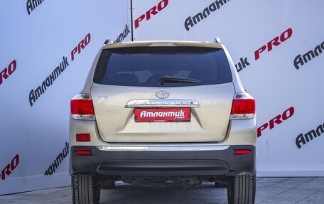 Toyota Highlander III, 2012 год, 1 999 000 рублей, 7 фотография