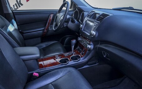 Toyota Highlander III, 2012 год, 1 999 000 рублей, 9 фотография