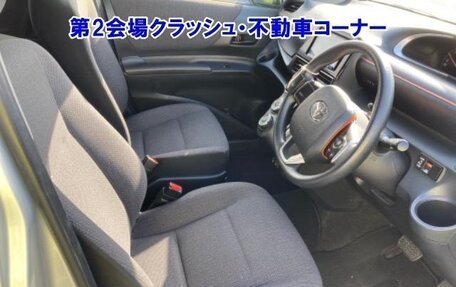 Toyota Sienta II, 2019 год, 899 000 рублей, 4 фотография