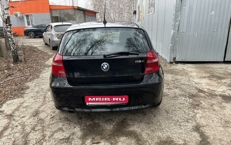 BMW 1 серия, 2009 год, 800 000 рублей, 4 фотография