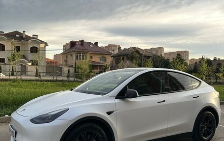 Tesla Model Y I, 2021 год, 4 550 000 рублей, 2 фотография