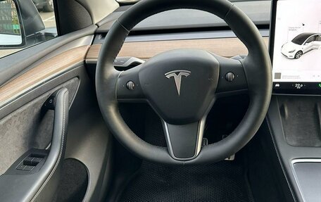 Tesla Model Y I, 2021 год, 4 550 000 рублей, 8 фотография