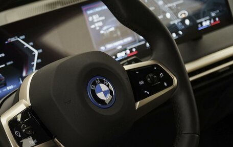 BMW iX, 2023 год, 14 554 000 рублей, 18 фотография