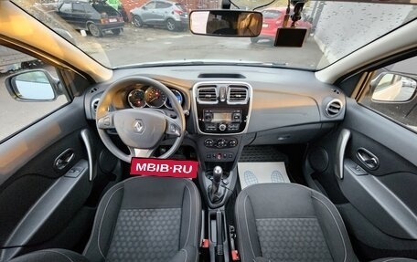 Renault Logan II, 2017 год, 910 000 рублей, 6 фотография