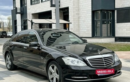 Mercedes-Benz S-Класс, 2011 год, 2 150 000 рублей, 3 фотография