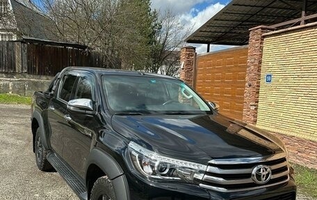 Toyota Hilux VIII, 2018 год, 4 050 000 рублей, 5 фотография
