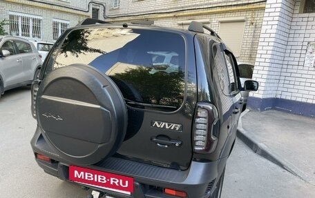 Chevrolet Niva I рестайлинг, 2018 год, 1 050 000 рублей, 3 фотография