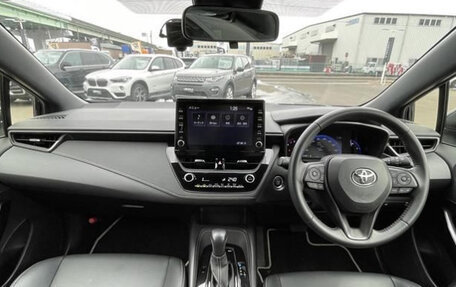 Toyota Corolla, 2021 год, 1 670 000 рублей, 3 фотография